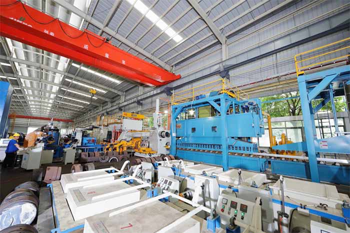 鋁型材定制開模鋁型材擠壓車間